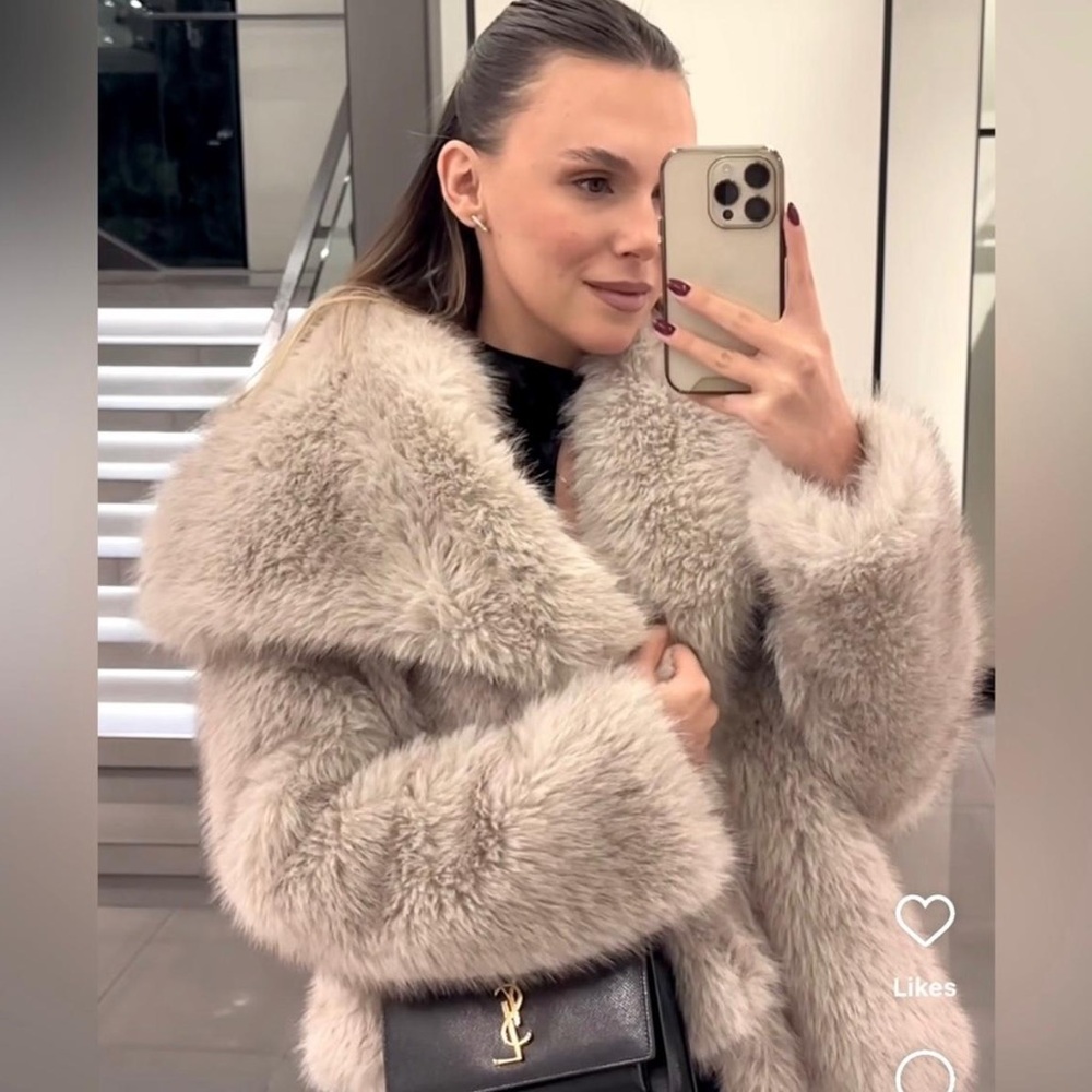 Zara  Faux Fur Coat in Cream